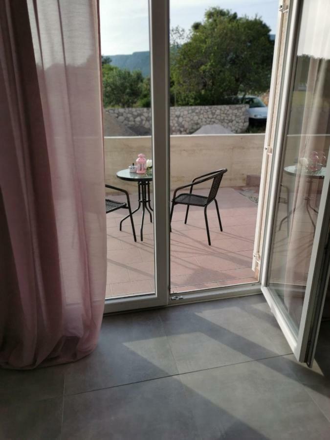 Vila Zdenka โนวีวีโนดอลสกี ภายนอก รูปภาพ