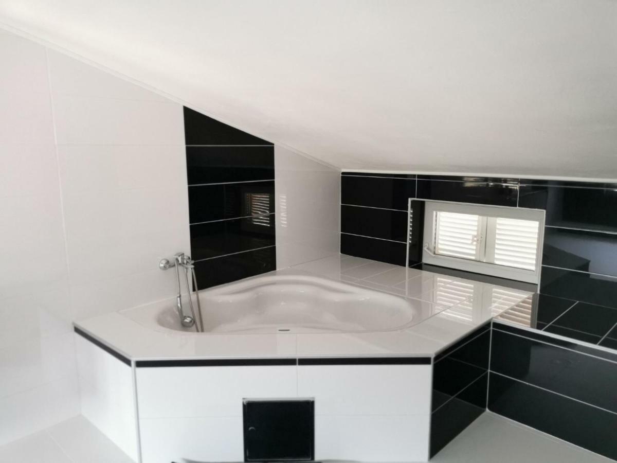 Vila Zdenka โนวีวีโนดอลสกี ภายนอก รูปภาพ
