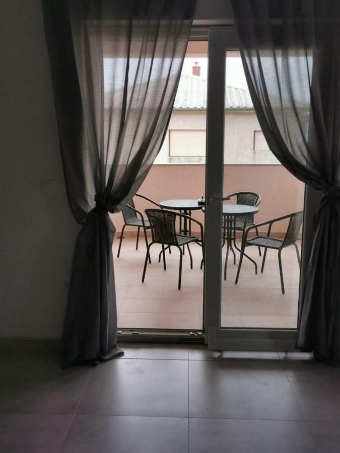 Vila Zdenka โนวีวีโนดอลสกี ภายนอก รูปภาพ