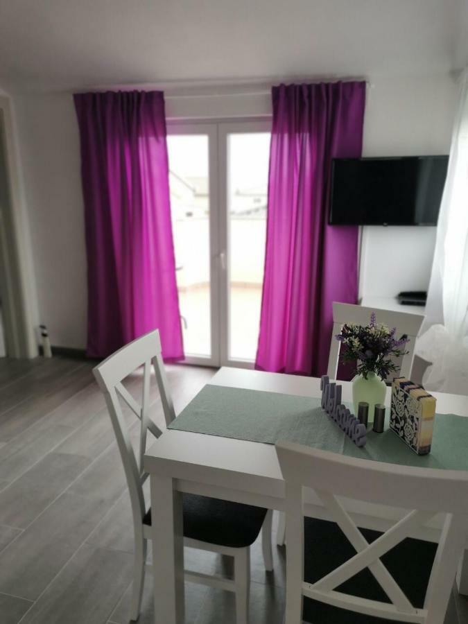 Vila Zdenka โนวีวีโนดอลสกี ภายนอก รูปภาพ