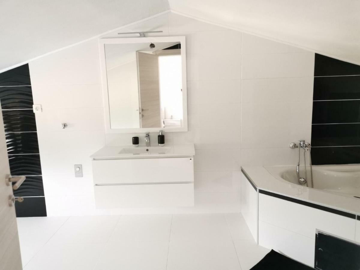 Vila Zdenka โนวีวีโนดอลสกี ภายนอก รูปภาพ