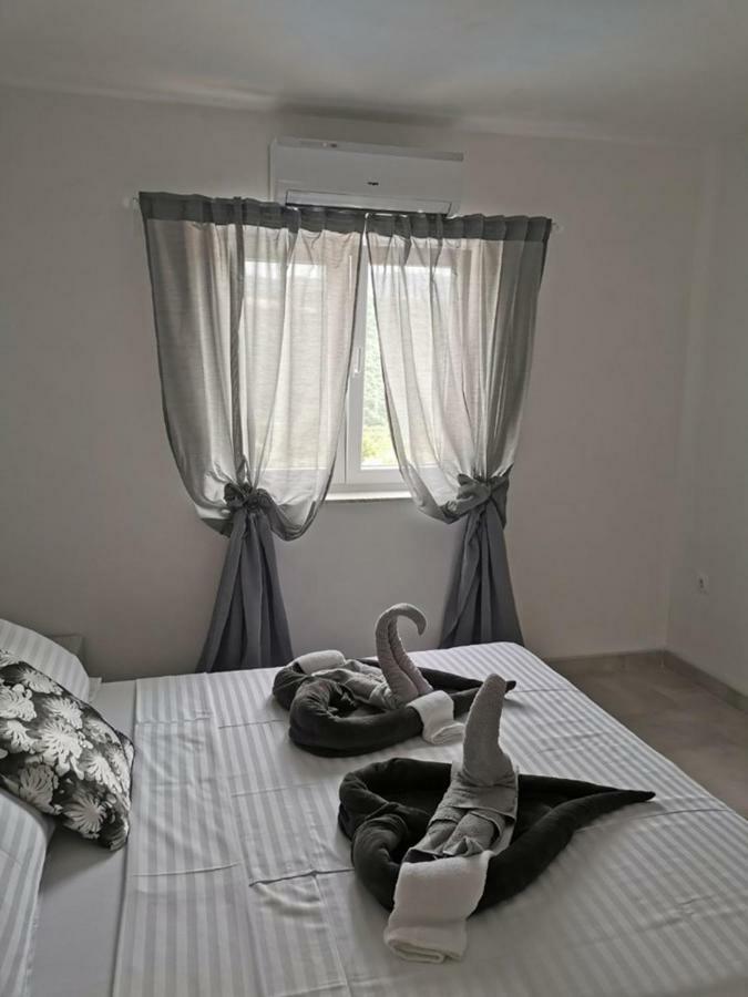 Vila Zdenka โนวีวีโนดอลสกี ภายนอก รูปภาพ