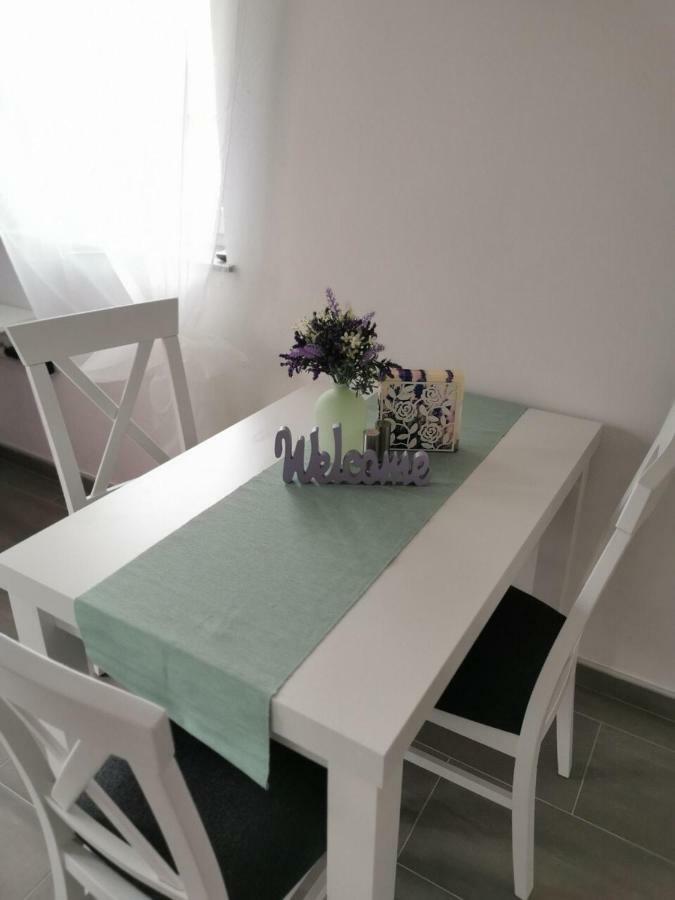 Vila Zdenka โนวีวีโนดอลสกี ภายนอก รูปภาพ